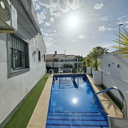 Con Piscina Privada, Aguas Nuevas, Τορεβιέχα