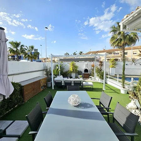 Con Piscina Privada, Aguas Nuevas, Τορεβιέχα